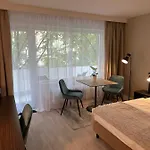 Livingroom Mathildenhoehe Aparthotel 4*