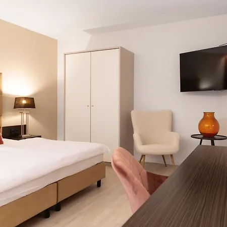 Livingroom Mathildenhoehe 4*