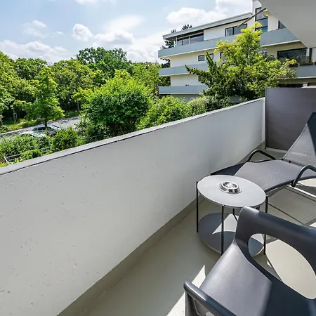 Hotel apartamentowy Livingroom Mathildenhoehe 4*